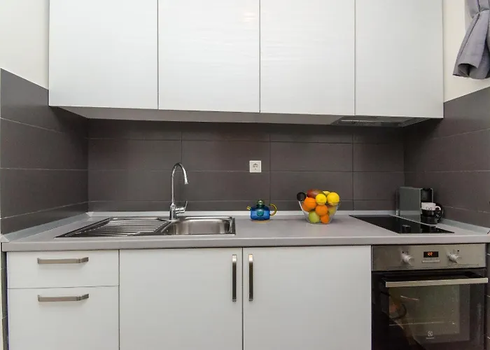 Side By Side Apartment *