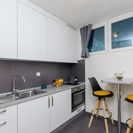 Side By Side * ספליט